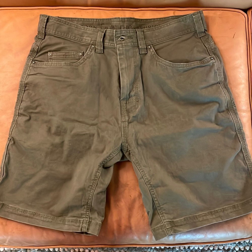 Prana Bronson shorts, dark olive green, size 32 never worn, with tags.